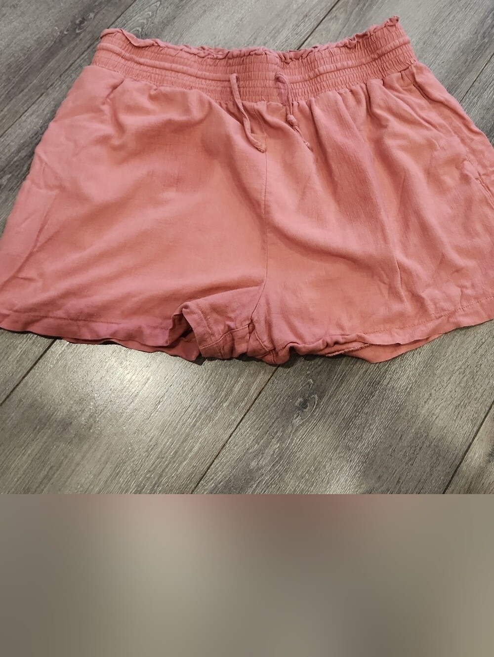 Women’s Coral Linen Blend Elastic-Waist Casual Shorts